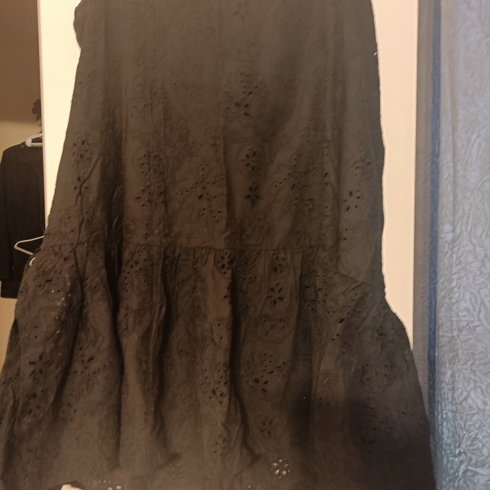 Elegant Black Embroidered Skirt